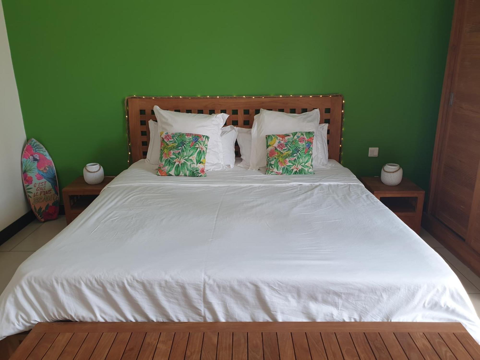 Chez Blandine Et Sylvain Bed & Breakfast Cascavelle Exterior photo